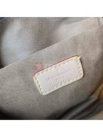 LV 24606-1 - Image 5