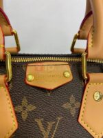 LV 46881-1 - Image 4