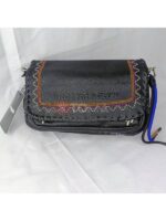 SHOULDER AND CROSS BAG WITH TWP STRAPS LEATHER AND METAL - Image 5