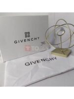 GIVENCHY 19011 - Image 6