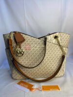 MK 100825-1 - Image 4