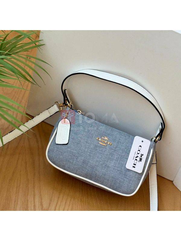 7547 COACH 7547 - Image 1